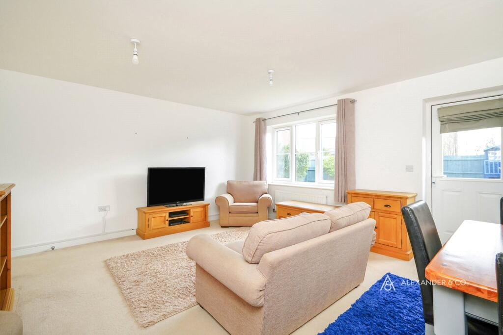 Iris Close, Ambrosden, Bicester photo 4