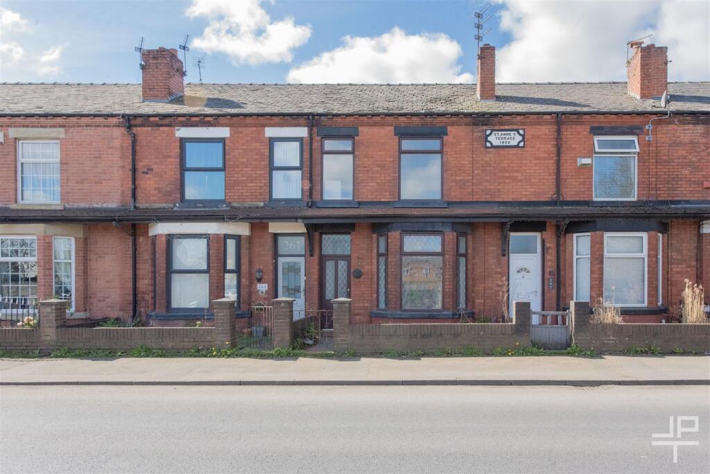 Main image of property: Tyldesley Road, Atherton, Manchester, M46 9AD
