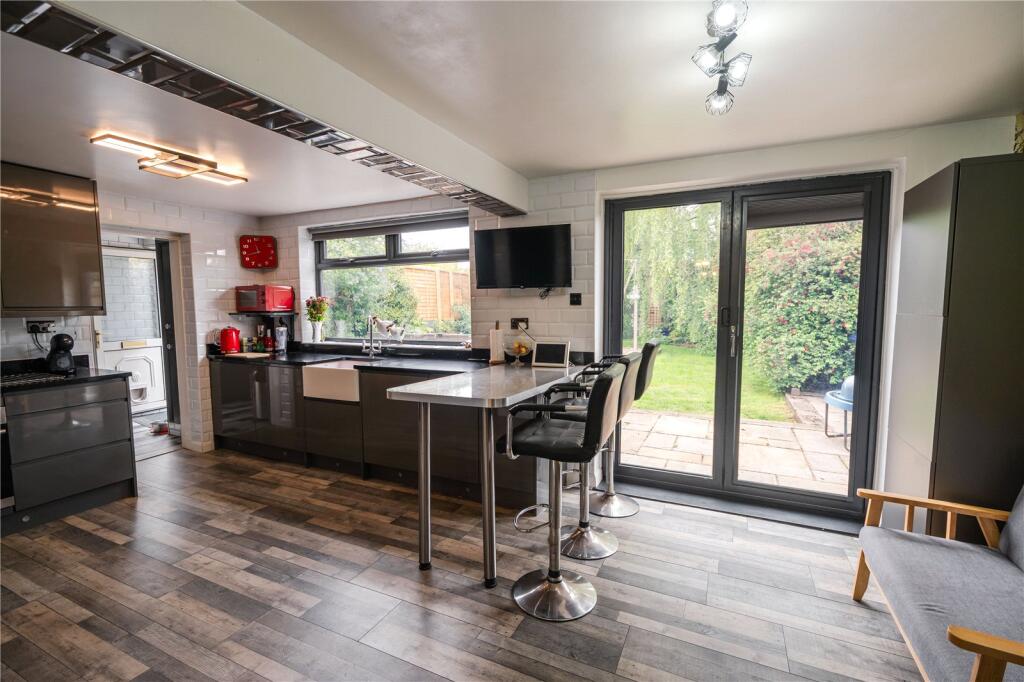 House in Grimsby, Healing - View 3