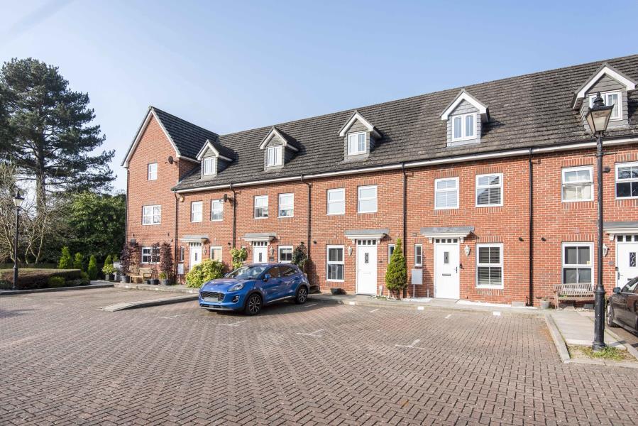 Main image of property: Eaton Avenue, Taplow