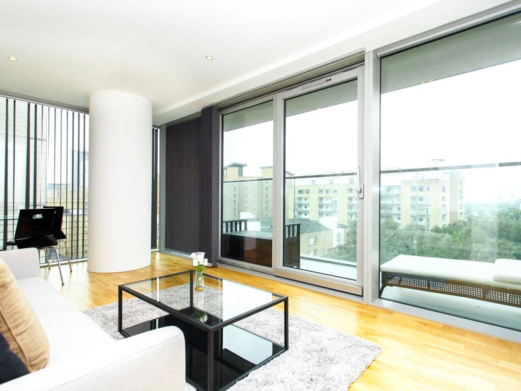 Main image of property: Marsh Wall, Docklands, E14