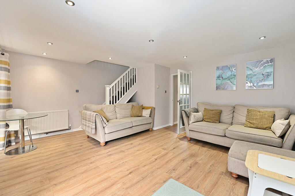 House in Blackwater, Darby Green, Yateley - View 2