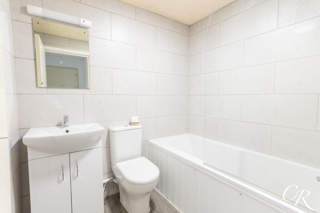 Apartment in Tewkesbury, Uckington - View 5