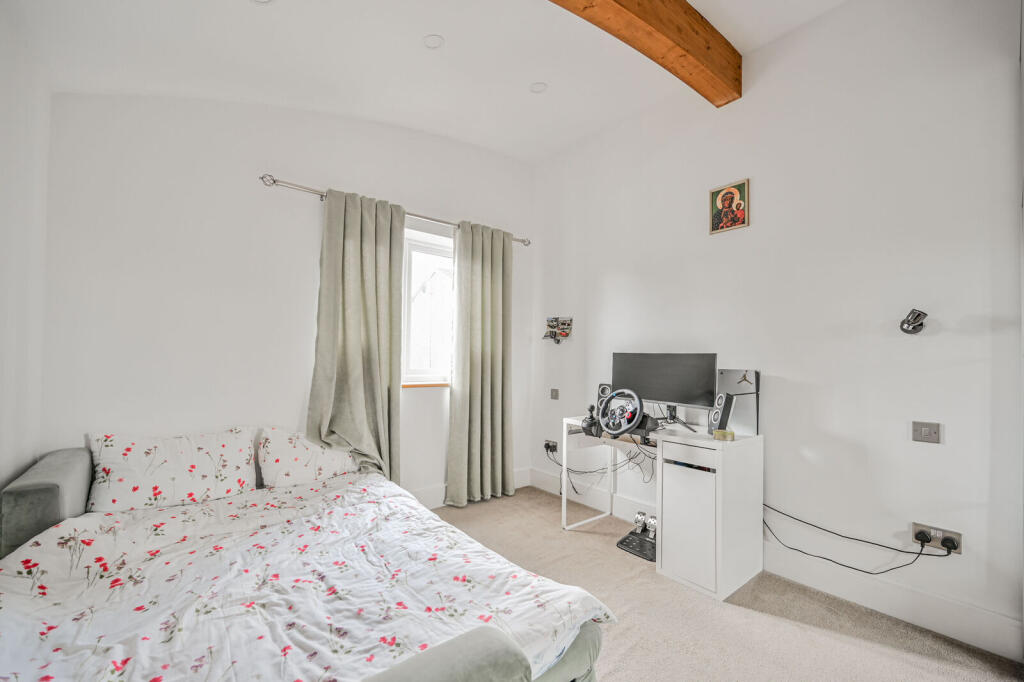 House in London - View 5