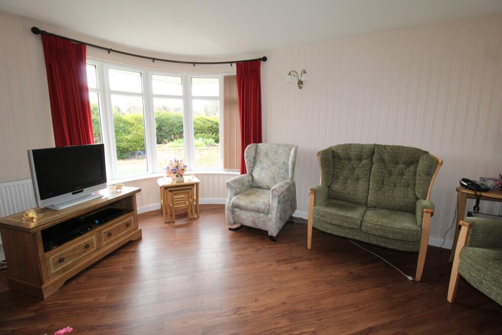 House in Stoke Mandeville, Buckinghamshire - View 3