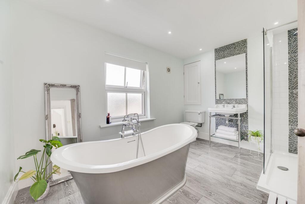 House in Congleton, Hightown - View 4