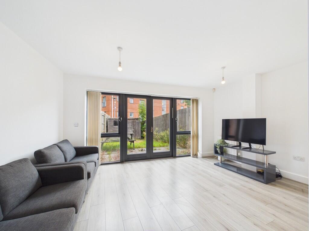 House in Birmingham, West Midlands - View 4