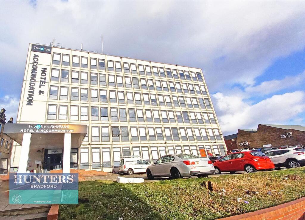 Main image of property: Sunbridge Halls Apartment 418, 178 Sunbridge Road, Bradford, West Yorkshire