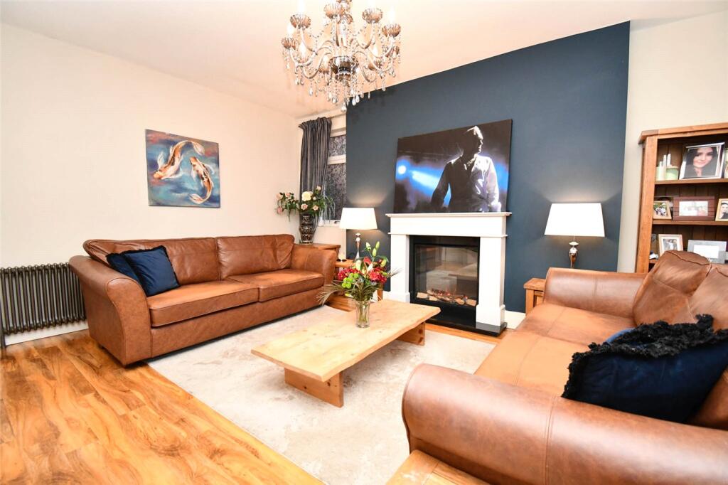 Buckingham Avenue, Claughton, Wirral photo 3