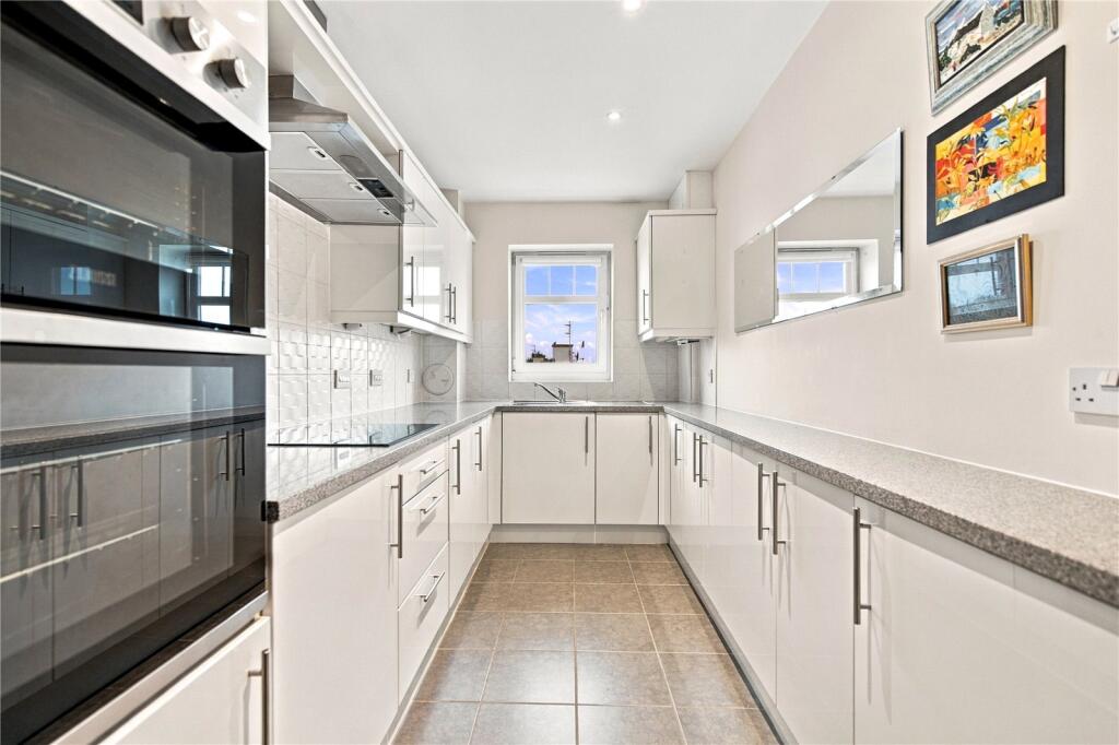 Apartment in Edinburgh - View 5