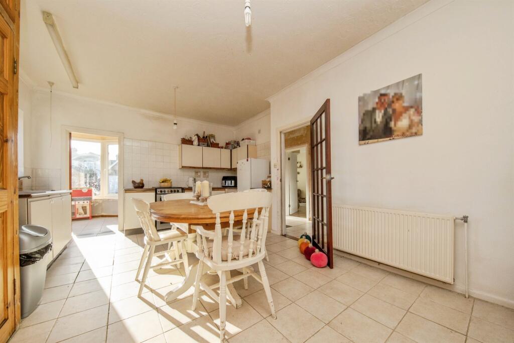House in Clacton-on-Sea, Great Clacton - More