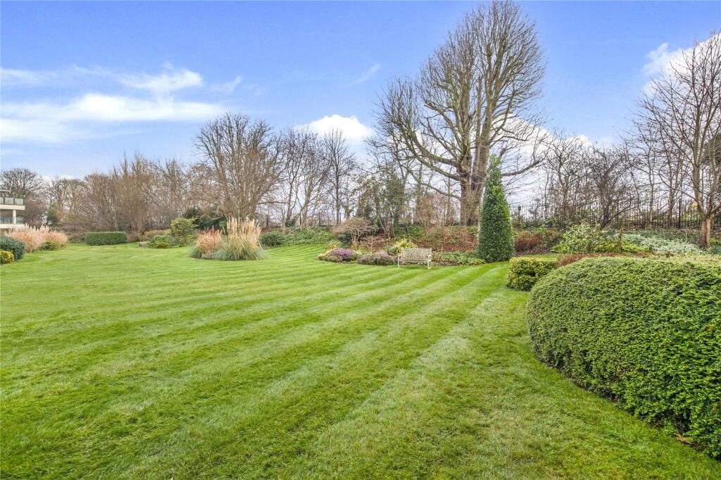 Main image of property: Birchgrove House,
4 Strand Drive, TW9