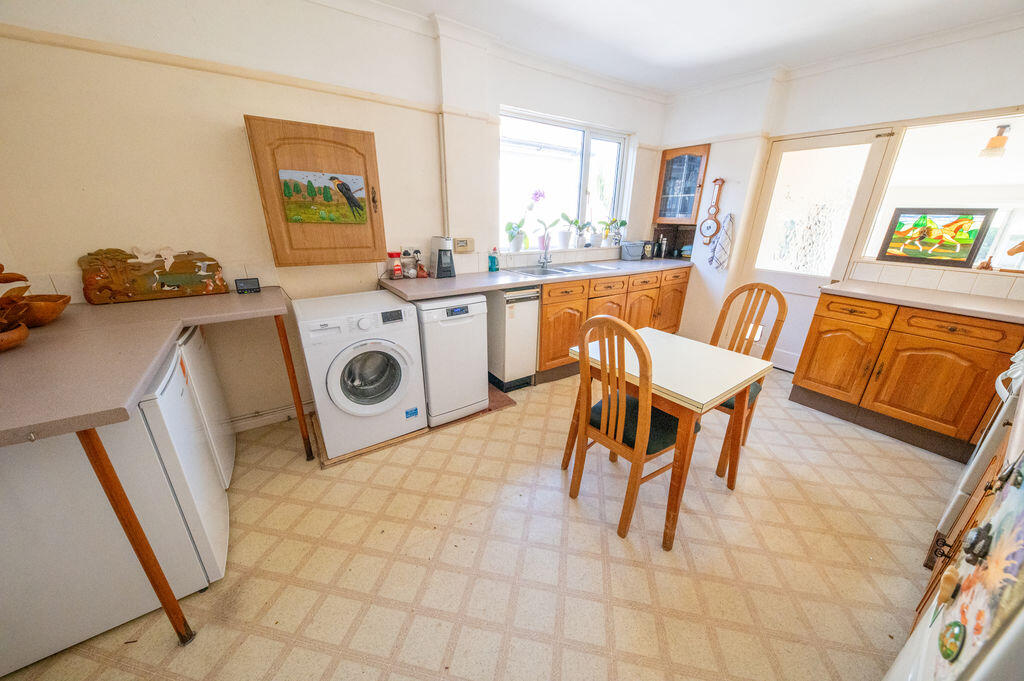 House in Portsmouth - View 4