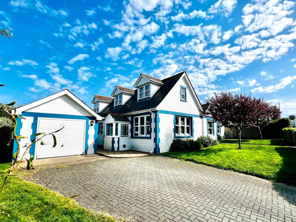 Main image of property: Les Mouriaux, Alderney