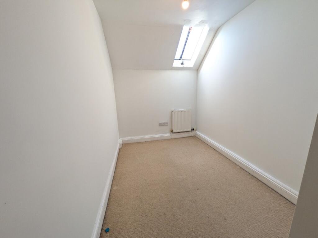 Apartment in Gloucester - More
