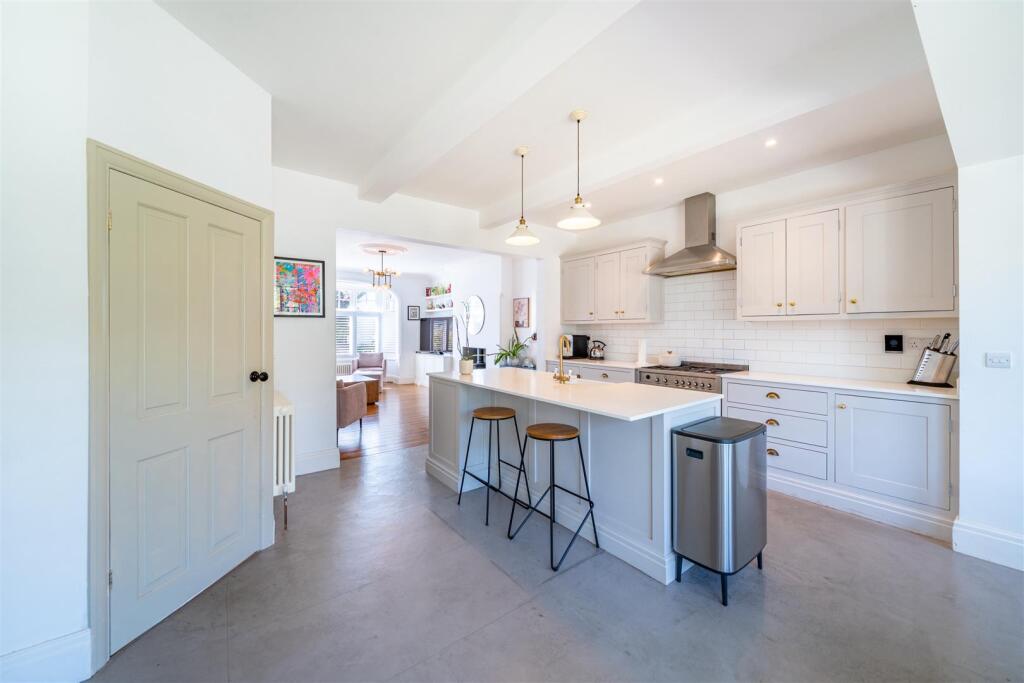 House in Rushcliffe, Abbey Park - View 5