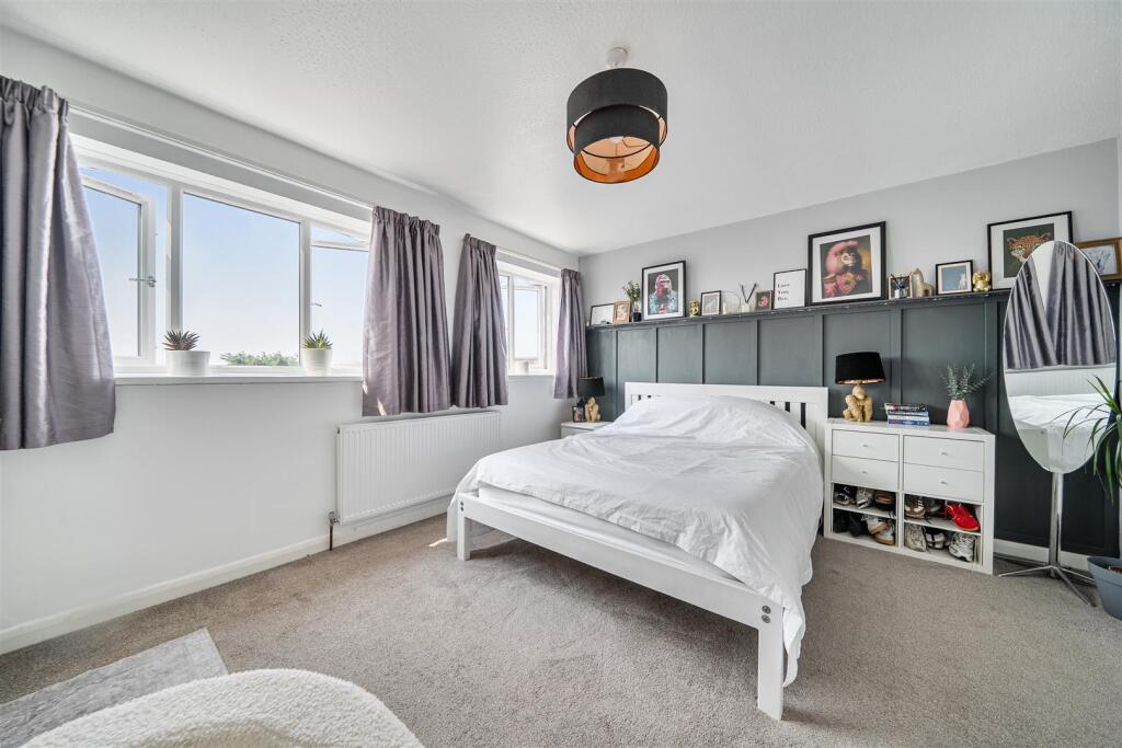 House in Lee-on-the-Solent - View 6
