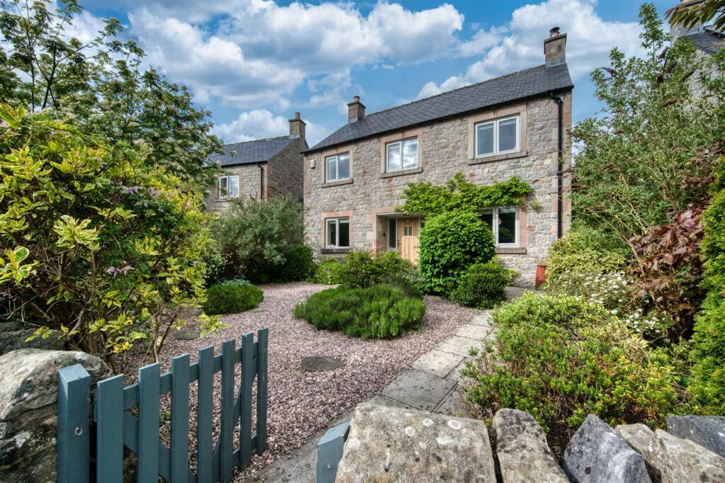 Main image of property: Peak View Close, Calver, Hope Valley