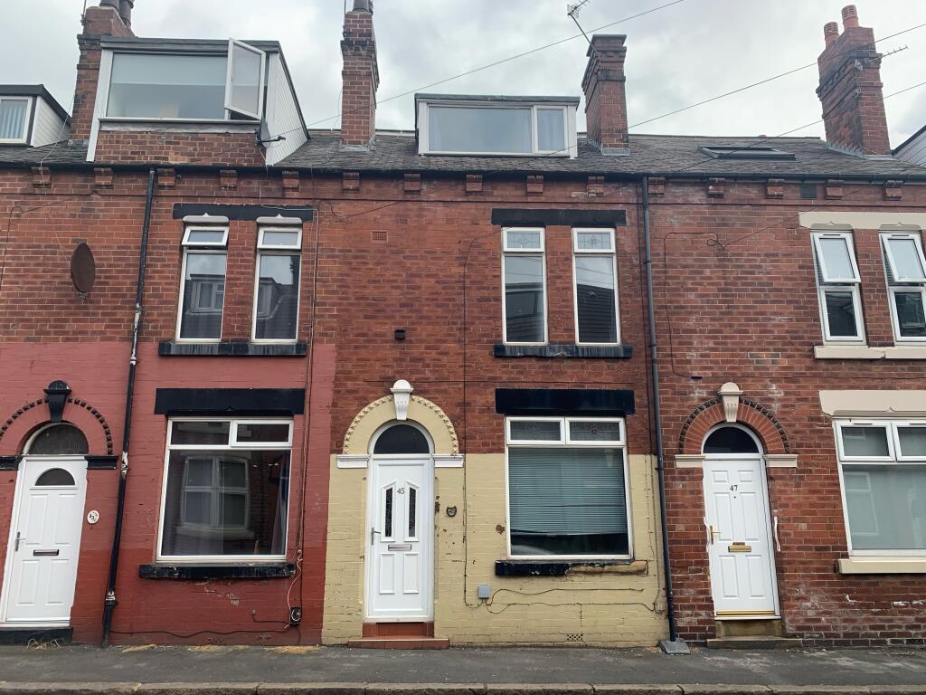 Main image of property: Victoria Grove Leeds LS9