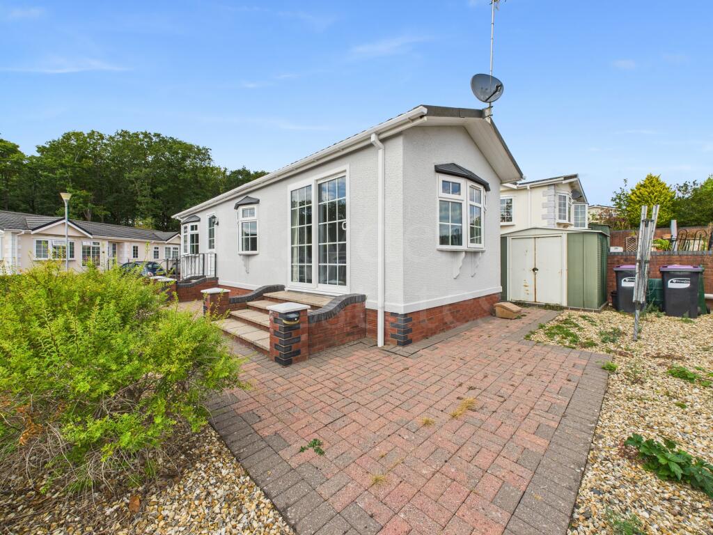 1-bed caravan on Dowles Road, DY12, £98,000