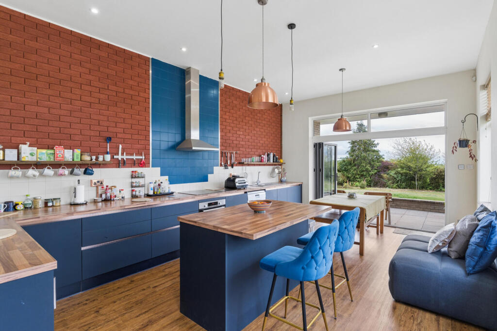 House in Stevington, Bedford - View 2