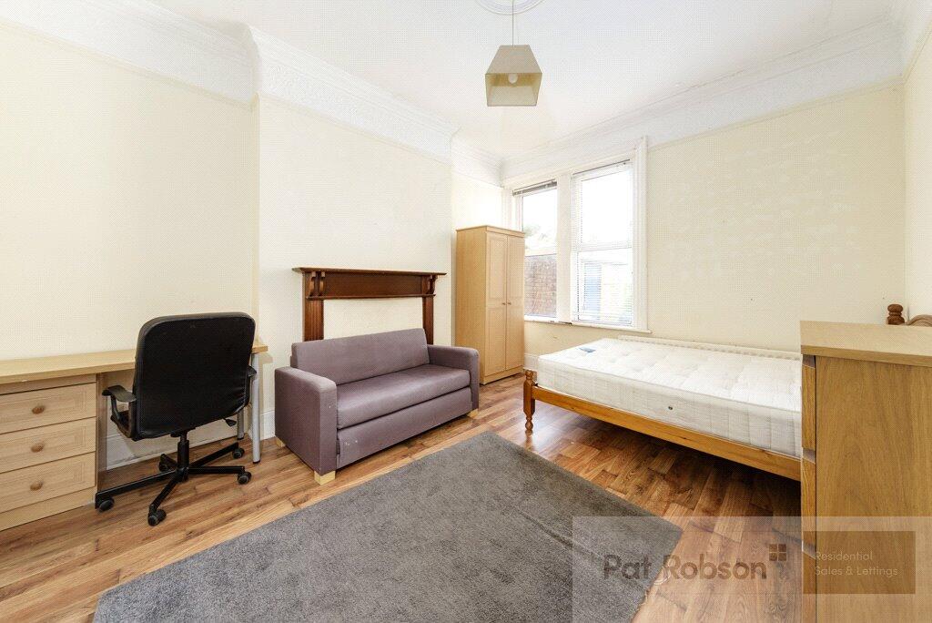 House in Newcastle upon Tyne - More