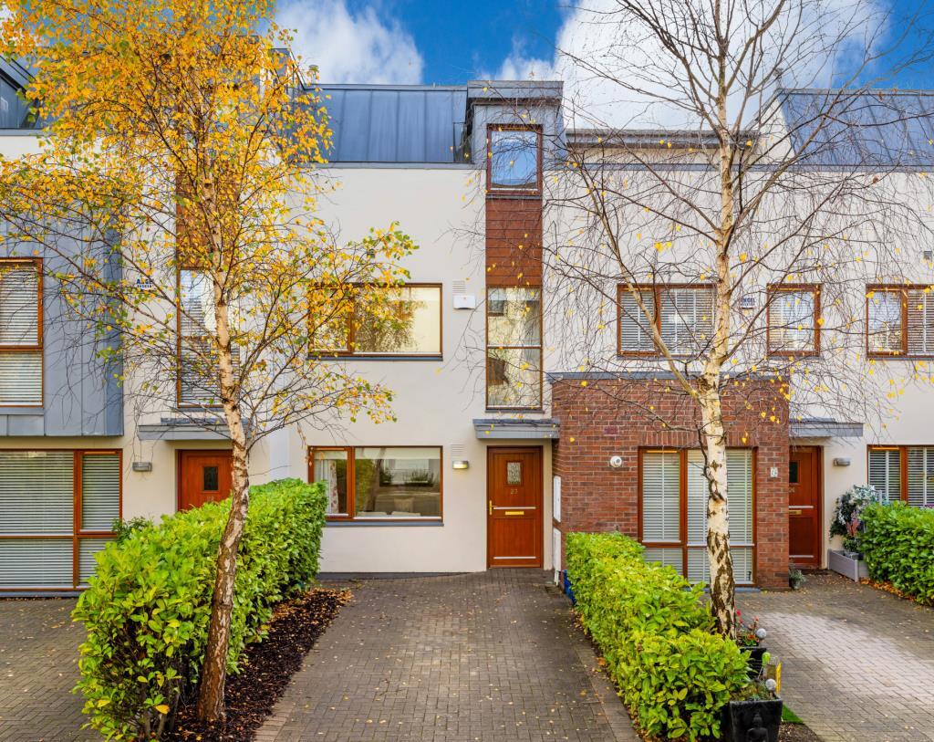 Main image of property: 27 Lissadel Wood, Swords Road, Malahide, K36 YD25