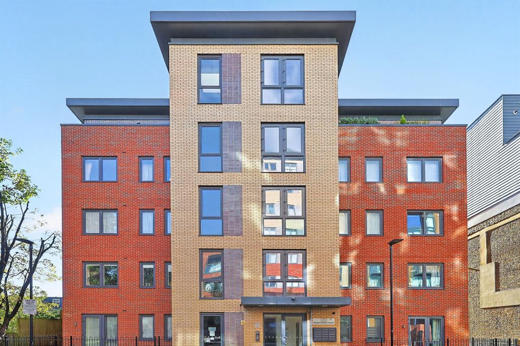 Main image of property: Colonnade Gardens, London