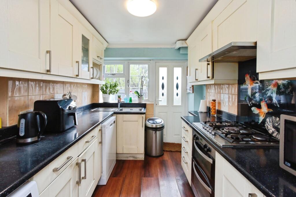 Merrion Close, Tunbridge Wells, Kent, TN4 photo 4