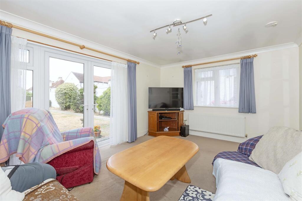 House in Worthing, West Sussex - View 2