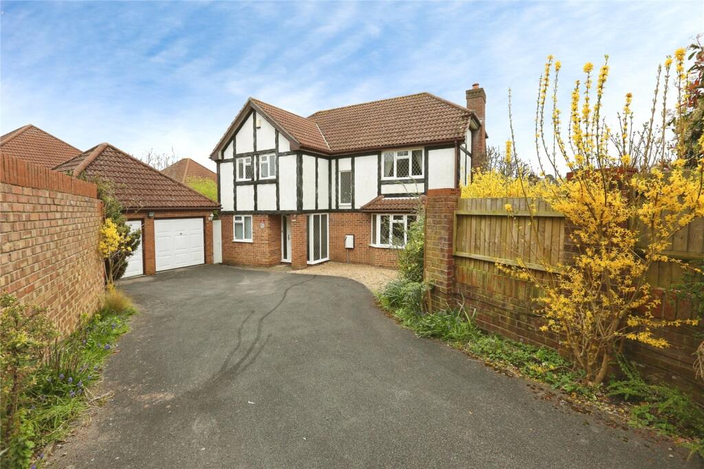 Main image of property: Kingfisher Copse, Locks Heath, Southampton, Hampshire, SO31