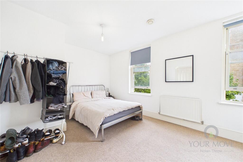 Apartment in Upton, St Crispin's - View 5