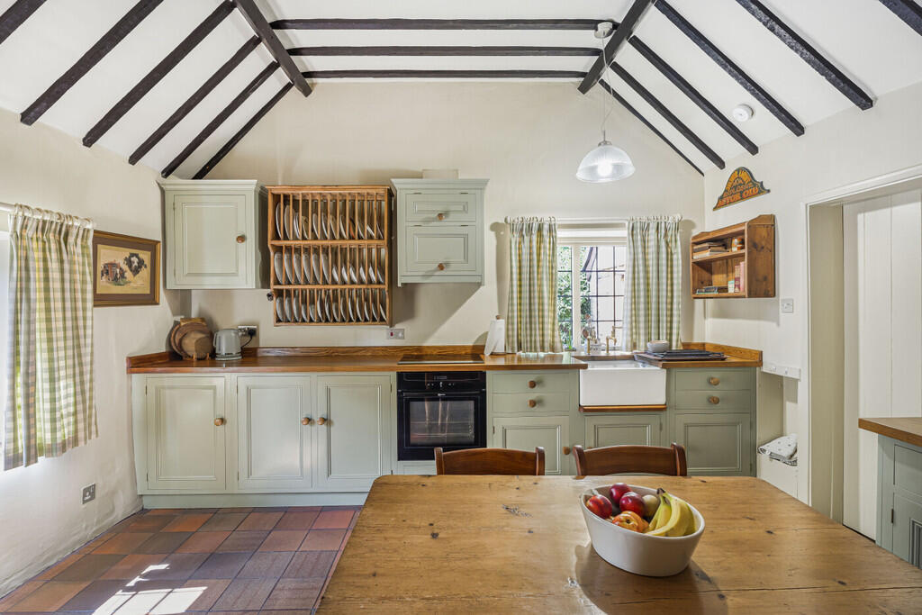 House in South Oxfordshire, Great Haseley - View 4
