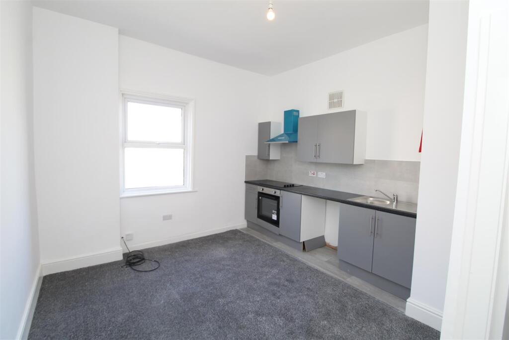 Main image of property: Flat 4, 8 Crystal Road, Blackpool