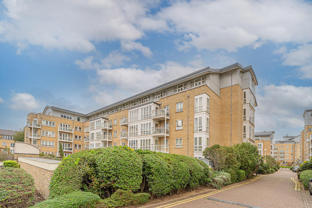 Main image of property: St. Davids Square, Canary Wharf E14