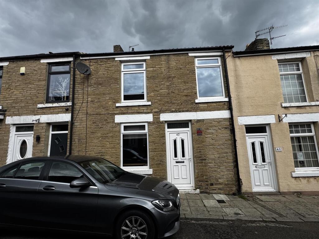 Main image of property: High Hope Street, Crook