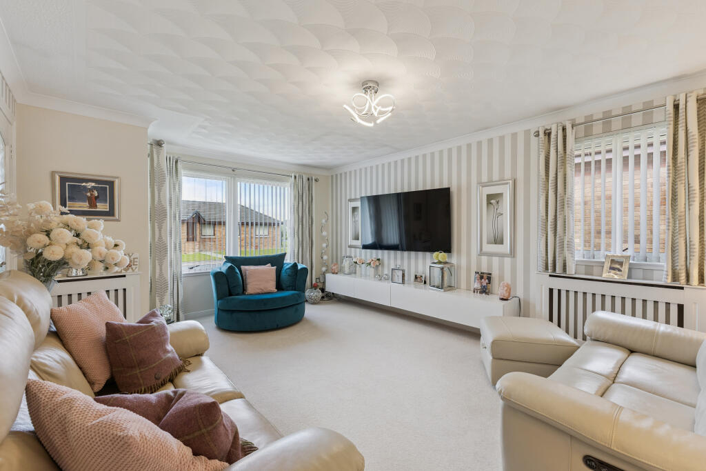 House in Perth - View 4