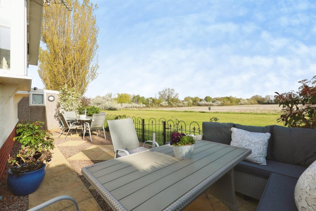 Main image of property: Redlands Park, Lighthorne, Warwick