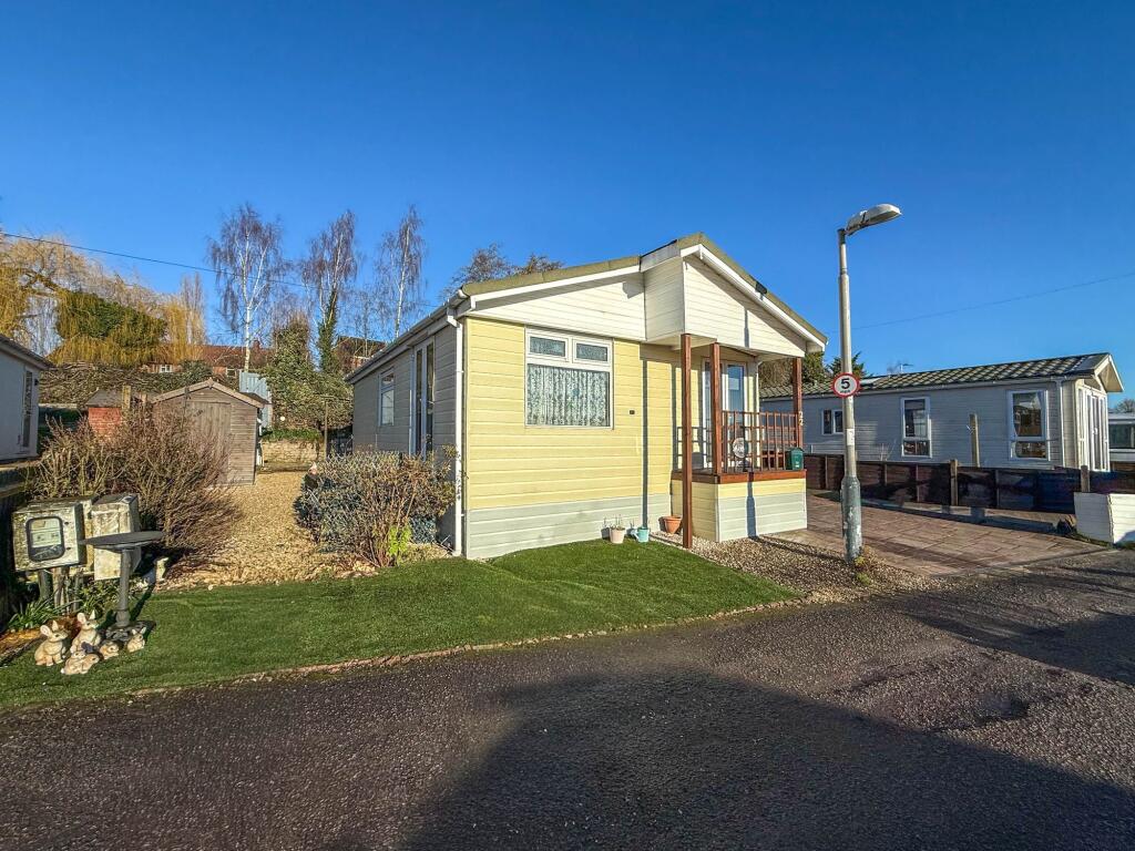 Main image of property: Bradestone Road, Nuneaton, CV11