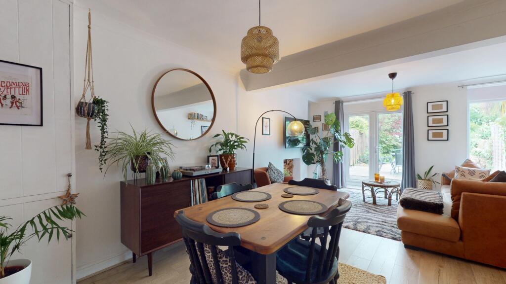 Main image of property: Upper TynYParc Terrace, Rhiwbina, Cardiff, CF14