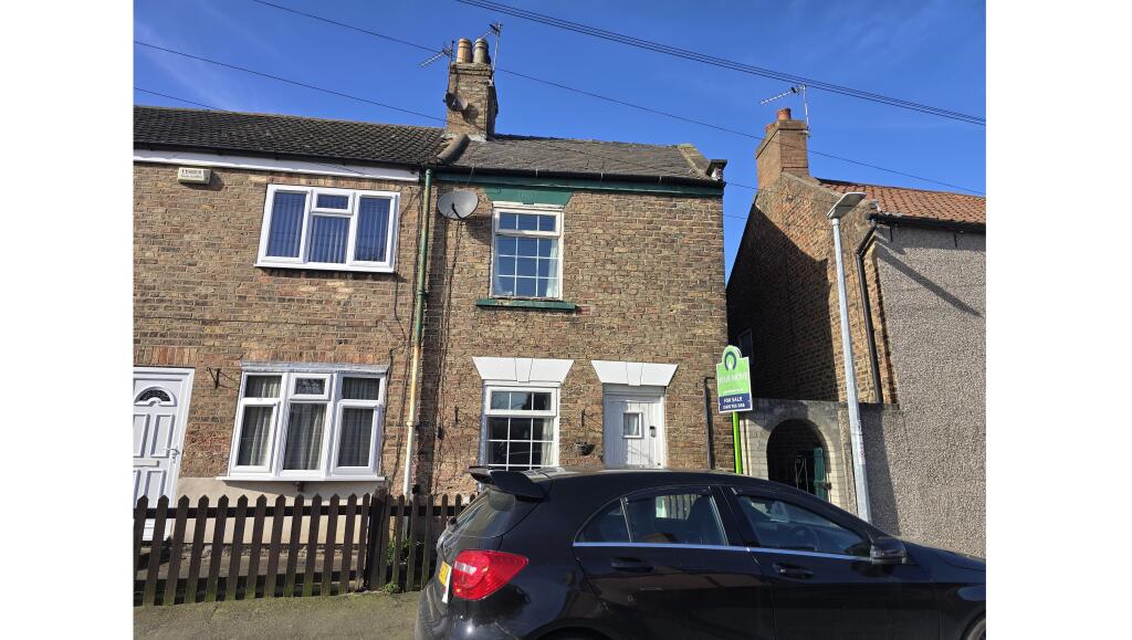 Main image of property: 95 High Street, Swinefleet, Goole, North Humberside, DN14