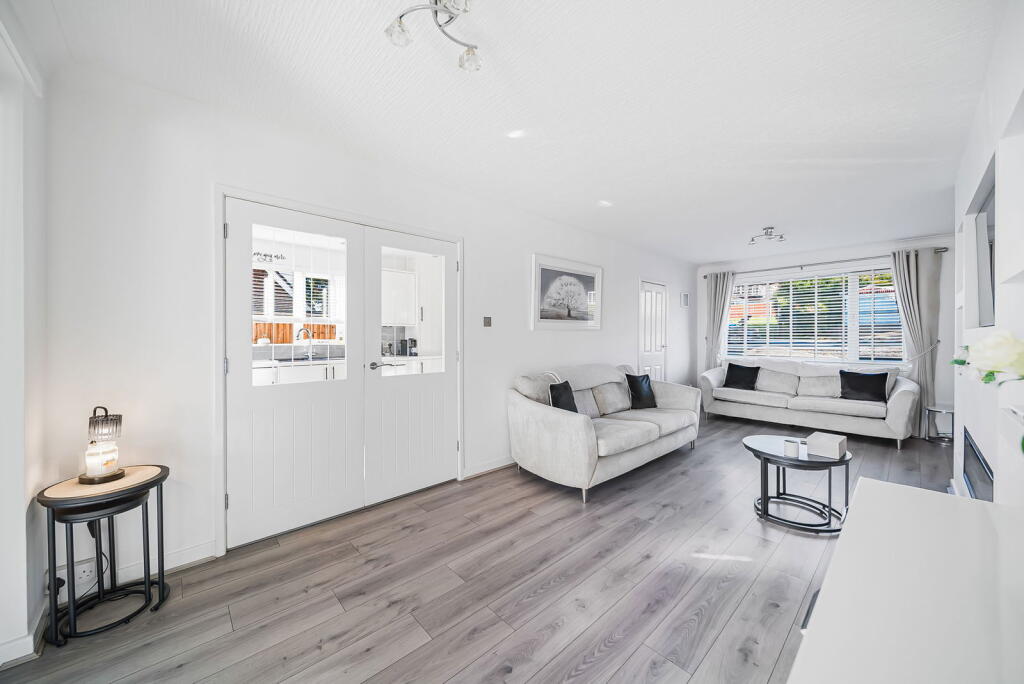 House in Burnley, Harle Syke, Briercliffe - View 4