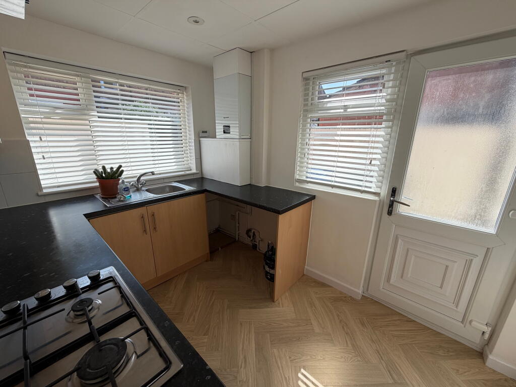 House in Stockport, Greater Manchester - View 4