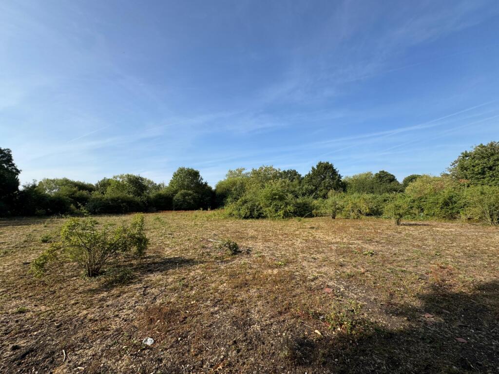 Colnbrook By Pass, Colnbrook, Heathrow, SL3 - View 2