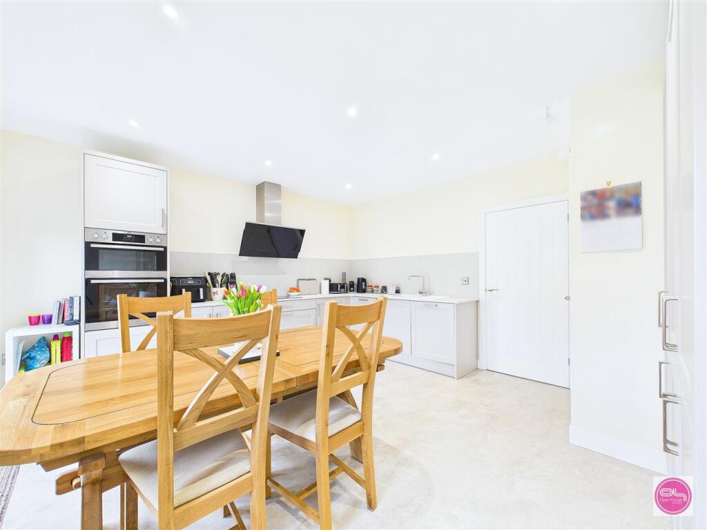 Hewer Drive, Castle Gresley, Swadlincote - View 6