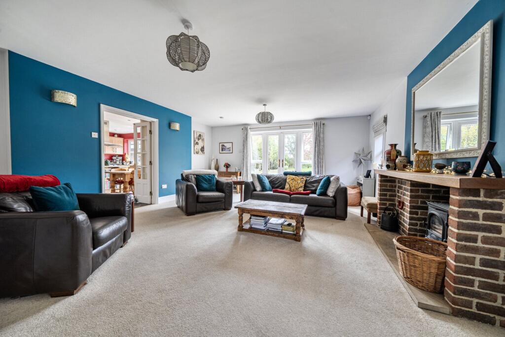 Moors Lane, Elstead, GU8 photo 4