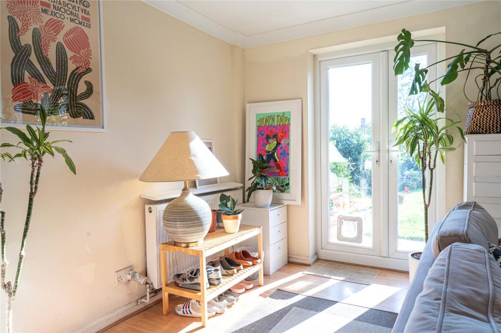 Peregrine Court, London, SW16 photo 3