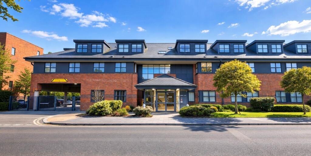 Main image of property: Parkgate House, Great North Road, Hatfield