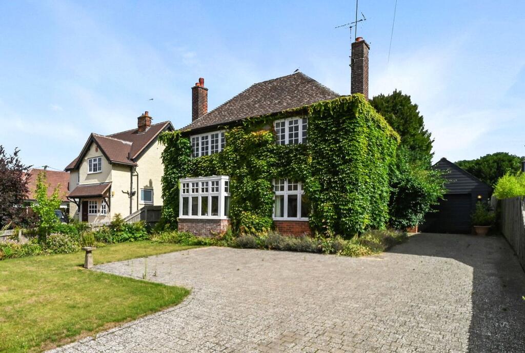 Main image of property: Summerhill Road, Saffron Walden, Essex, CB11