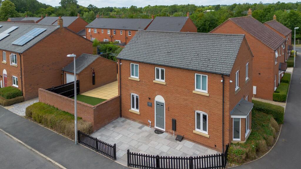 Main image of property: Barn Lane, Bishopton, Stratford-Upon-Avon